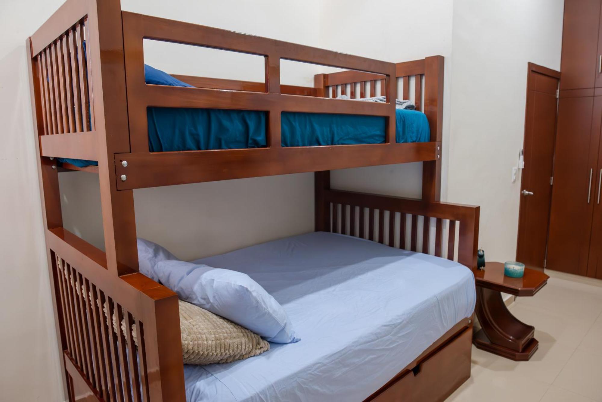 2Br-3Ba Condo Block From Beach W Rooftop Jacuzzi 마사틀란 외부 사진